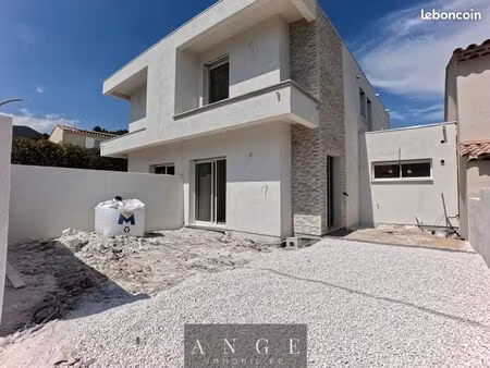 villa 5 pièces 118 m²