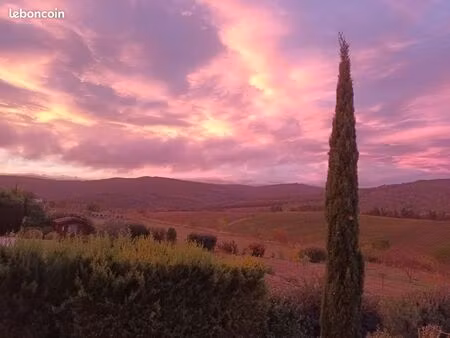 jolie maison près de carcassonne  vue sur les pyrénées