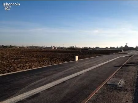 terrain 709 m² bucheres