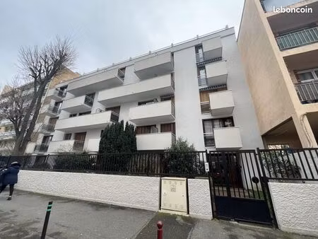 appartement 4 pièces 82 m²