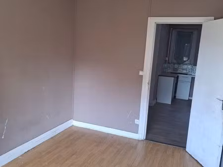 lot de 2 appartements loués – 15 000 /an de loyers – corbeil-essonnes – 150 000