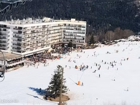 appartement 1ere ligne ski