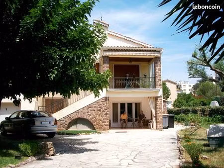 maison 138 m2 / proximité centre et plage