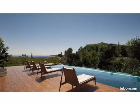 terrain avec pc obtenu pour villa de 260m2 vue mer