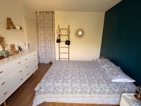 t3 de 63 3m2 avec balcon et parking - résidence récente - gare à 6min