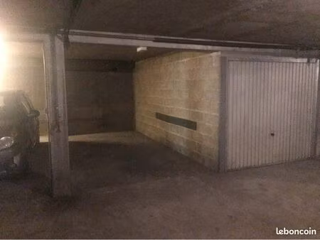 emplacement de parking securise