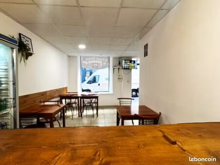 local restauration rapide 40 m²