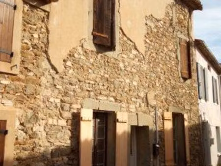 maison de village en pierres à sainte valière