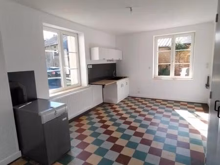 maison de village 3 pièces 95 m²