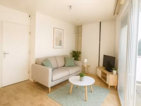 studio de 28m2 avec balcon et parking en sous-sol – noisy-le-sec