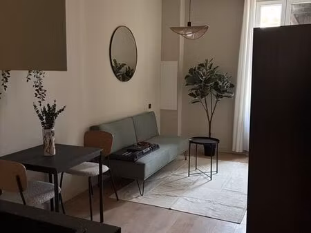 location t2 corté
