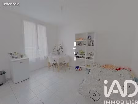 studio 1 pièce 21 m²