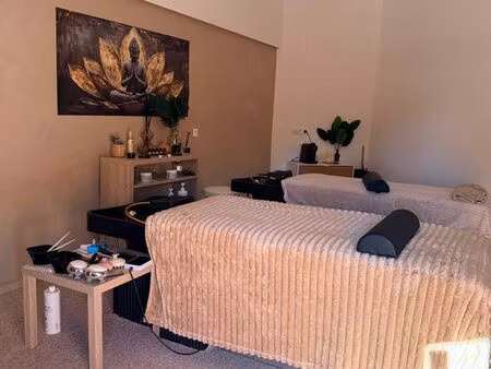 salon de massage / esthétique