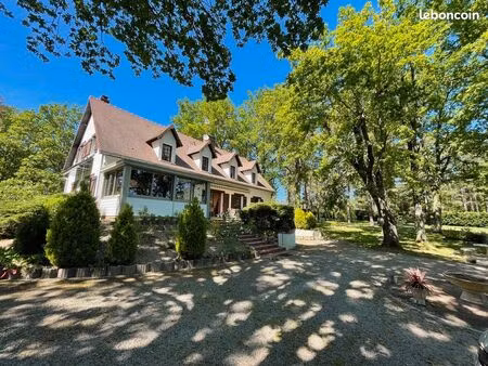 belle propriété de 8 pièces principales avec grand terrain