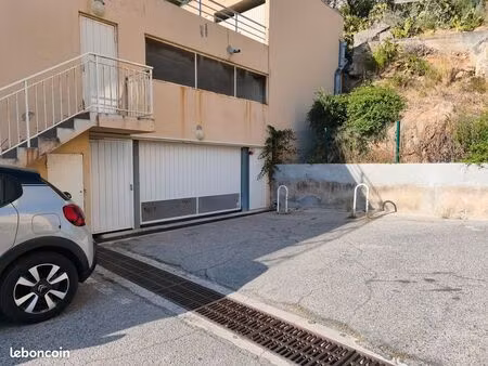vends garage securise residence des iles