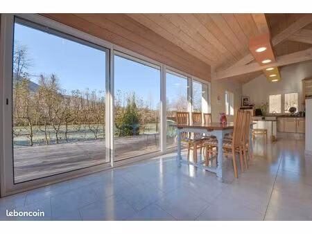 massat(09) - lumineuse maison t6 - 180m² - parcelle 11000m² - yourte 40m² - hangar