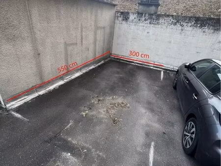 parking rue des bruyères