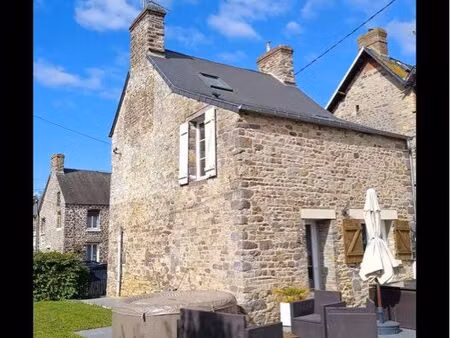 ? maison meublée 3 chambres avec jardin et dépendance – clécy (14570)