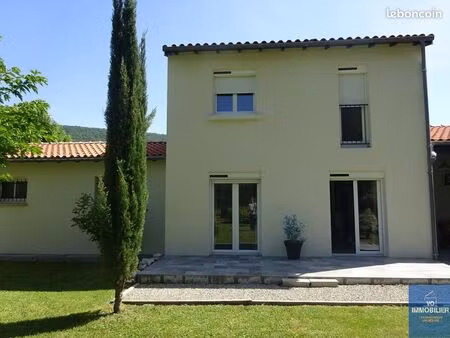 maison 6 pièces 123 m²