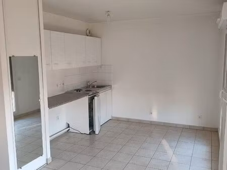studio 28 m² + balcon + parking – résidence calme et sécurisée – herblay‑sur‑seine