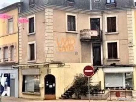 immeuble 12 pièces 237 m²