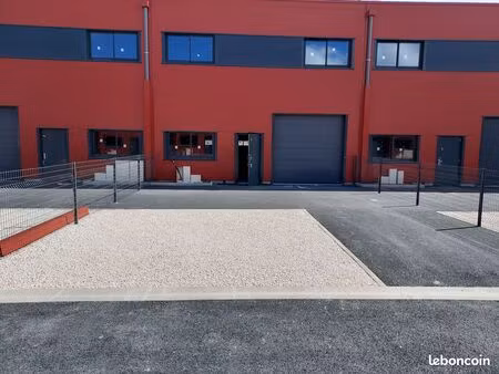 location local 165 m²