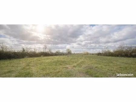 terrain 1 044 m² le mesnil germain