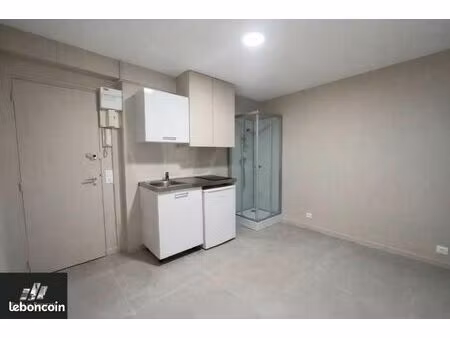 studio 1 pièce 11 m²