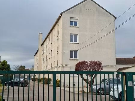 appartement f3 troyes secteur calme  rénové  libre
