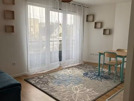 studio meublé l’hay les roses 26 m2 boxe fermé en sous sol