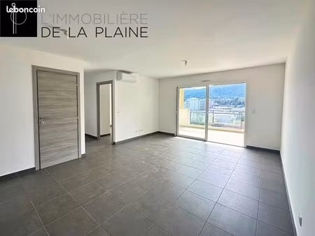 appartement 3 pièces 68 m²