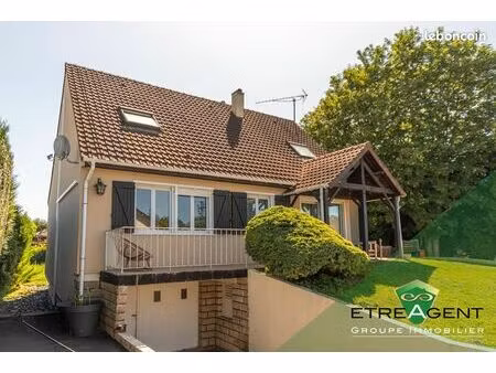 maison 6 pièces 165 m²
