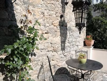 maison de caractère centre ville sur deux niveaux