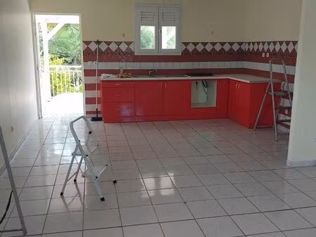 location f3 au frabć