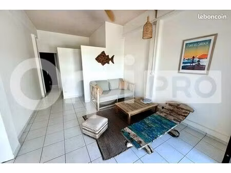 bureau 24 m²