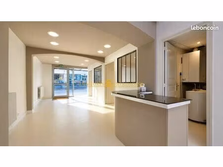 local 140 m² angoulême