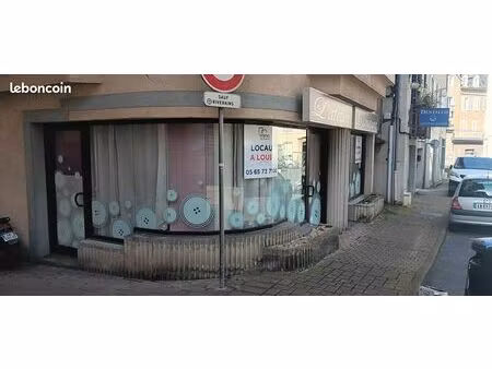 local commercial 61 m²