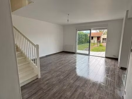 maison 98m2- jardin et piscine- segonzac