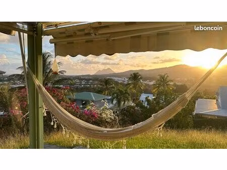 villa créole f4 vue mer sur le diamant