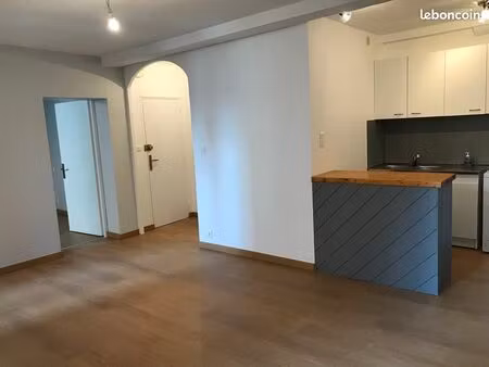 location f2 39m²