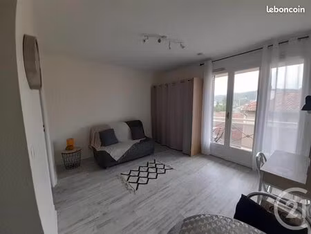 studio 1 pièce 19 m²