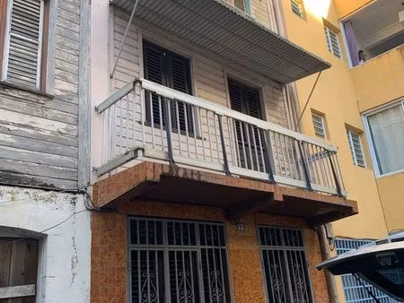 maison 3 niveaux - fort de france centre - potentiel immeuble de rapport - vente directe p