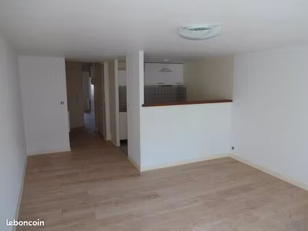 t3 de 53m2 ville haute