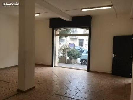 local 72m2 à louer bd chanzy le beausset