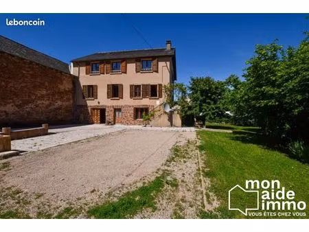maison 9 pièces 249 m²