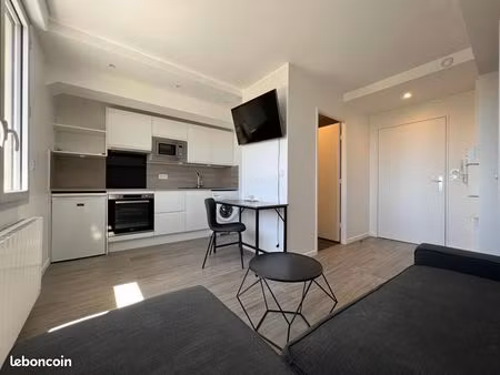 studio 1 pièce 20 m²