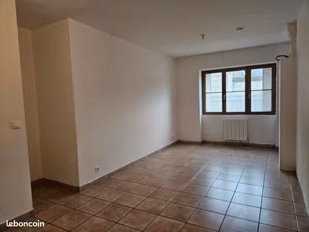 appartement 3 pieces villeneuve sur auvers