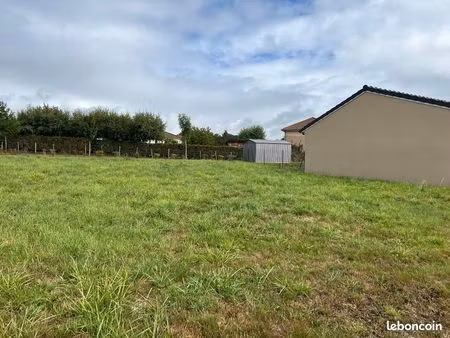 terrain 579 m² naucelles