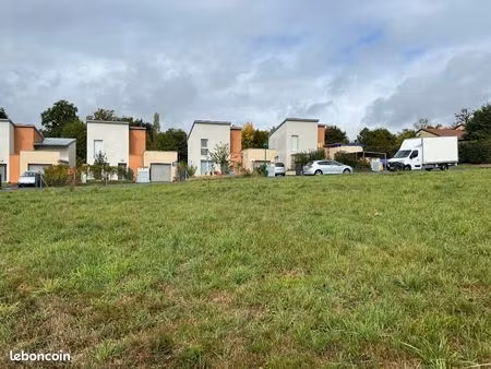 terrain 627 m² naucelles