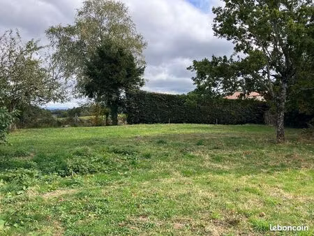 terrain 1 000 m² prunet